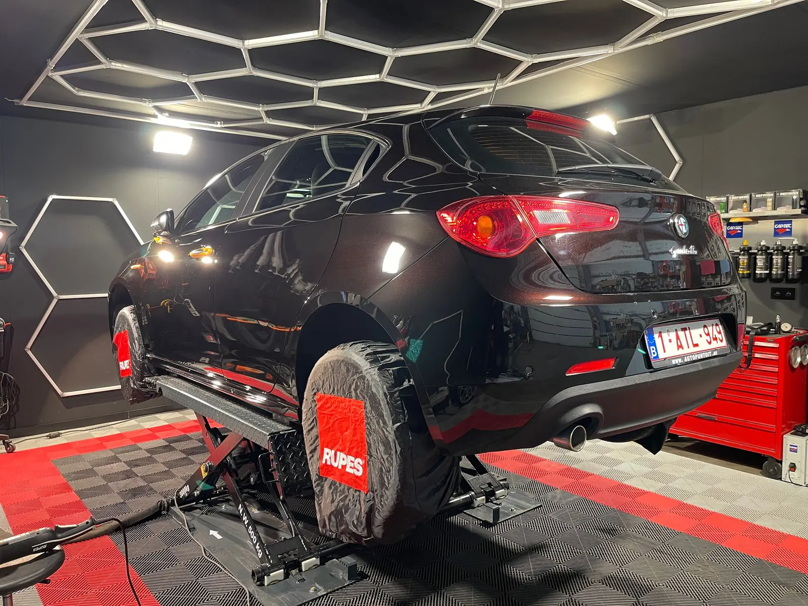 BMW après detailing automobile